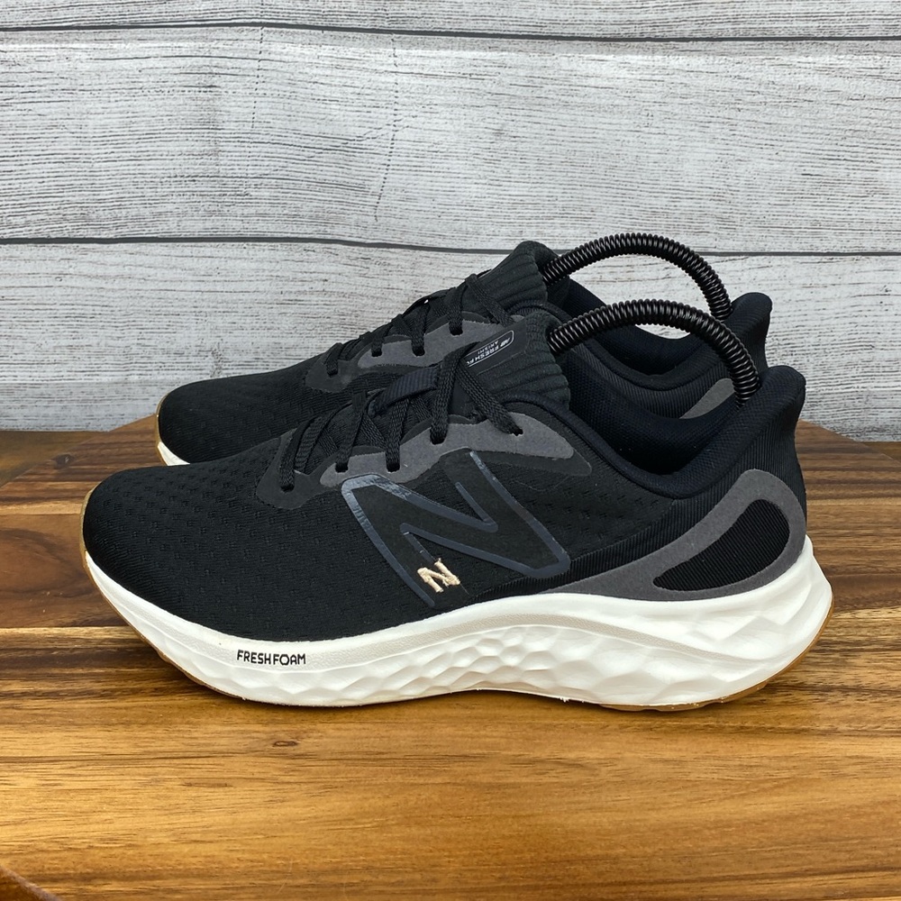 New Balance Fresh Foam Arishi V4 Black Running Shoe WARISEK4 Women’s Size 8